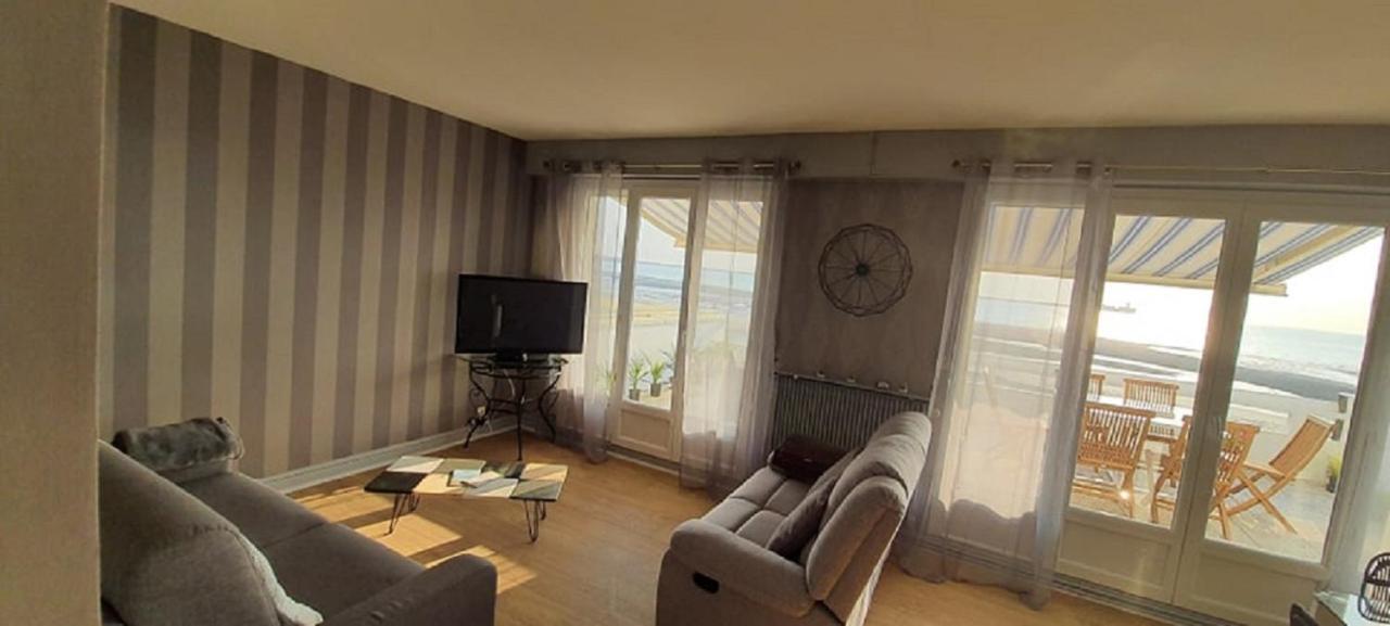 Superbe Appartement Avec Terasse Face A La Mer Boulogne-sur-Mer Exterior photo